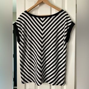 The Gap soft spun shirt. Almost new. Size M